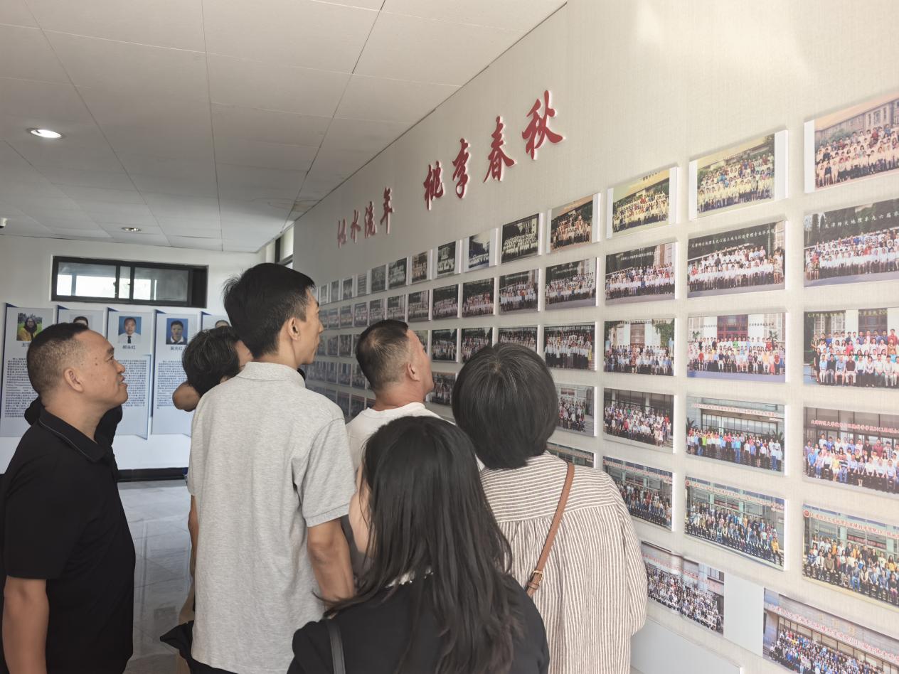 80e14caa16e7f2805c23ccb4c601dba