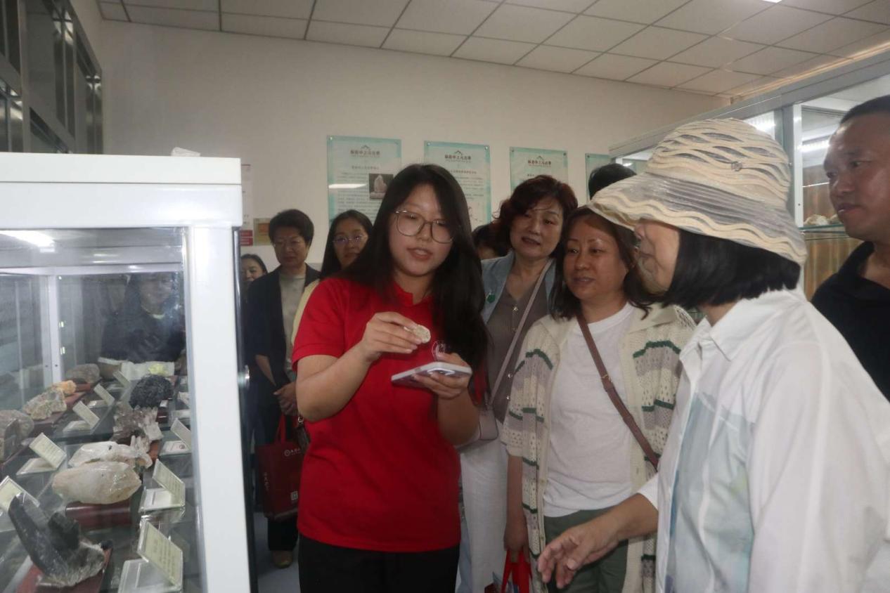 mmexport1758382571692